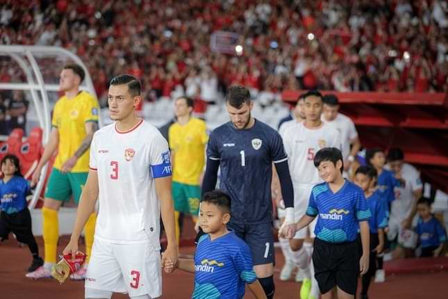 prediksi pelatih arema