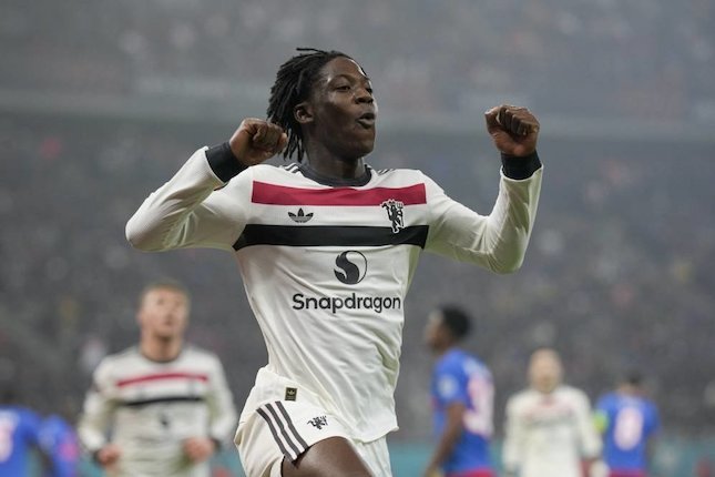 Kobbie Mainoo Belum Siap Jadi Starter di Lini Tengah Manchester United